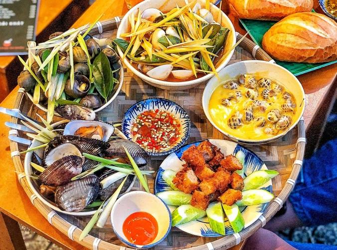 Thưởng thức ốc mẹt và các món Bắc hấp dẫn quận 10, Sài Gòn