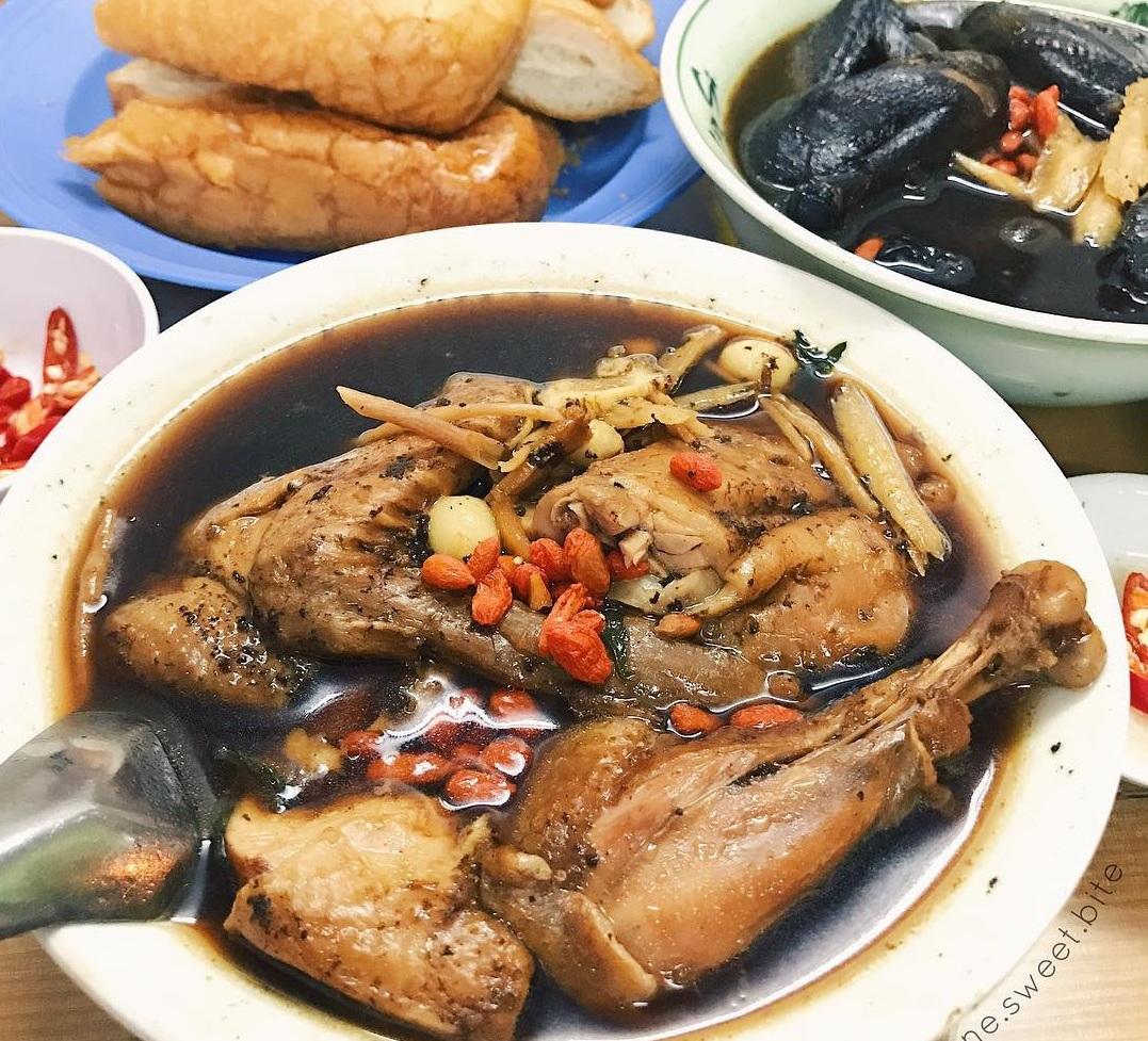 3 quán gà tần ngon nức tiếng, cực hợp cho tối lạnh trời ở khu phố cổ