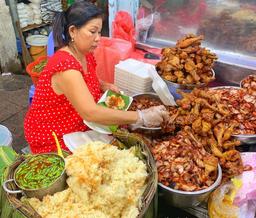 Ăn đêm ở Sài Gòn? Đây là 5 quán xôi đêm ngon có tiếng cho bạn