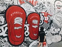 Vạn Hạnh Mall, trung tâm thương mai có nhiều góc sống ảo ở quận 10, Sài Gòn