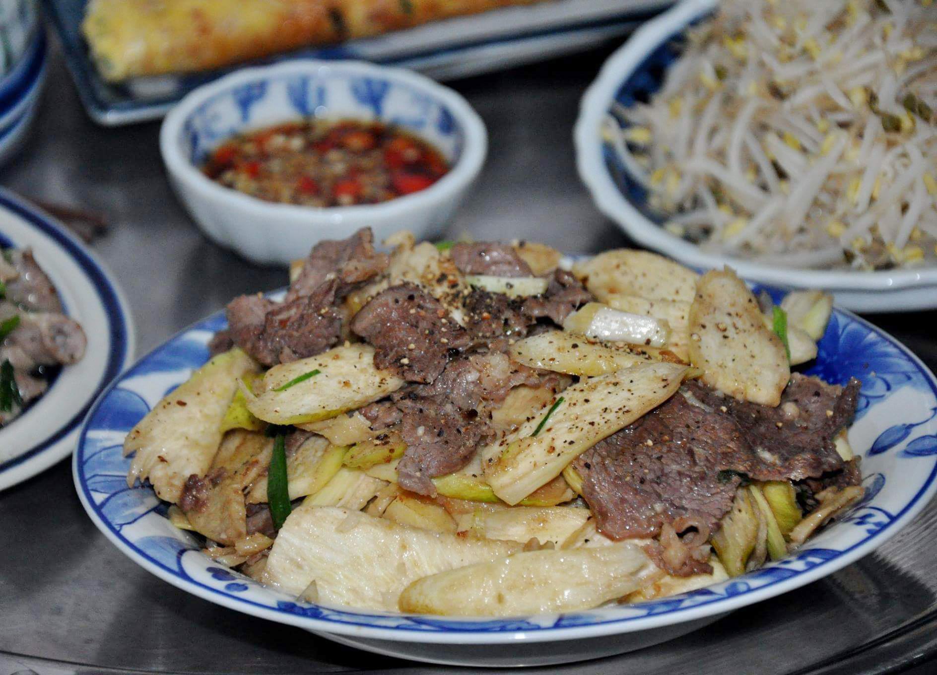 Củ niễng có gì mà " hội yêu bếp" săn lùng đến vậy?