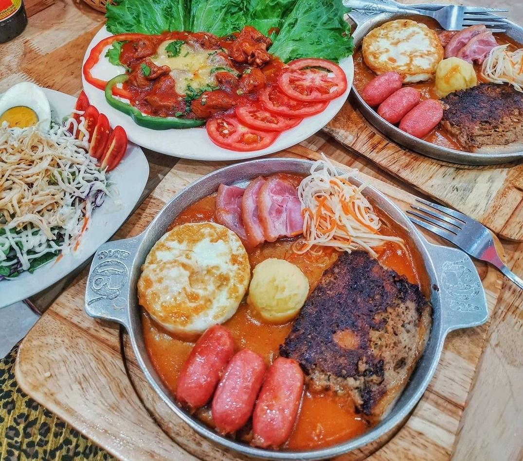 4 quán ăn chỉ 50 ngàn là được bữa no ở khu ẩm thực Nghĩa Tân