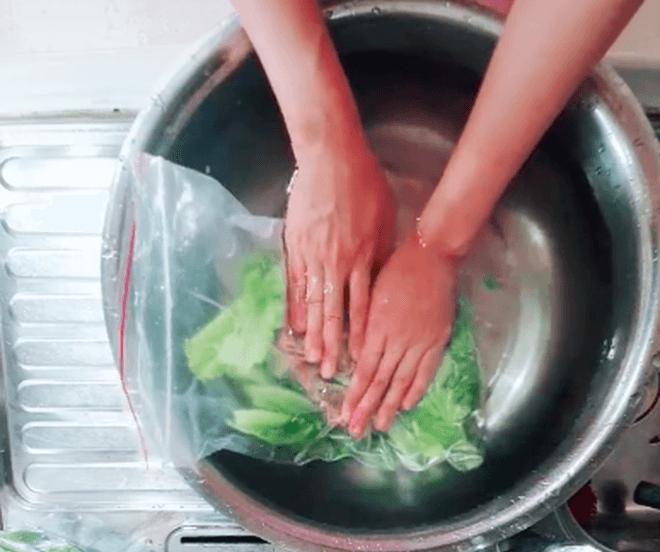 Cách hút chân không thực phẩm mà không cần máy siêu dễ, ai cũng làm được