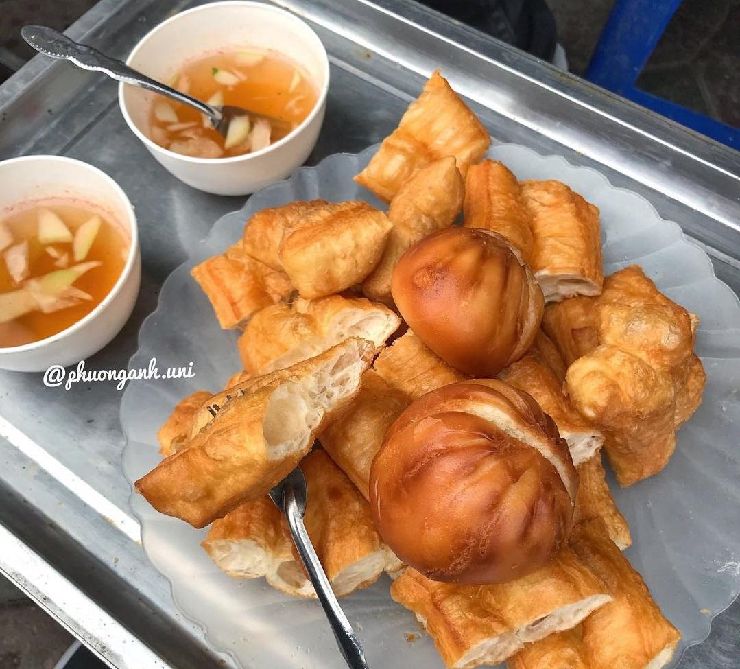 Đây 7 hàng quẩy nóng ngon và lâu năm cần lưu ngay để ăn vặt chiều Đông