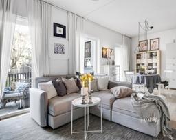 Chiêm ngưỡng căn hộ chỉ 54m² nhưng sở hữu ban công đẹp và lãng mạn đến phát hờn