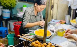 Bánh tiêu Đồ Chiểu, Vũng Tàu có gì ngon mà xếp hàng cả tiếng mới được mua?