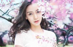 Huỳnh Thánh Y và Angelababy là hai nữ đại gia của showbiz Hoa ngữ