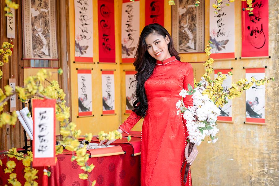 12 con giáp nên mặc màu gì mùng 1 Tết Tân Sửu để cả năm may mắn?