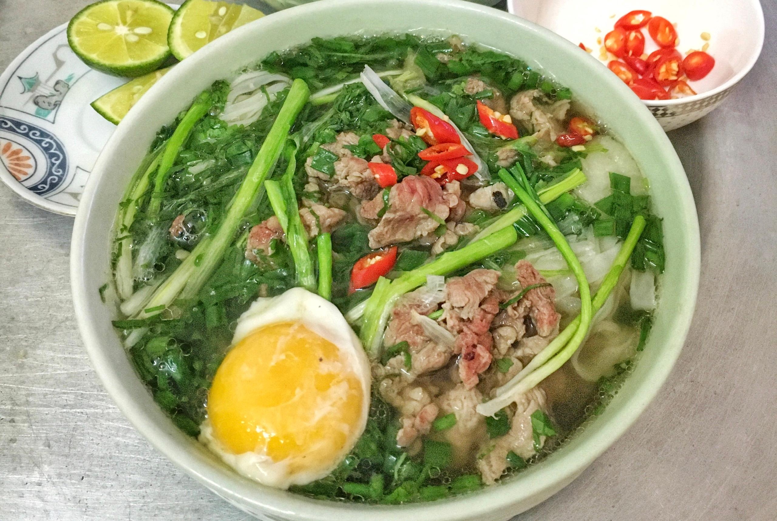 Công thức nấu phở bò tại nhà đơn giản nhưng ngon như ở hàng