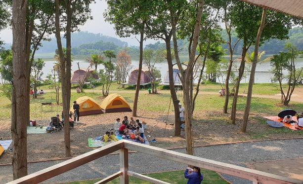 4 địa điểm du lịch gần Hà Nội rất hợp để đi cắm trại cuối tuần với gia đình