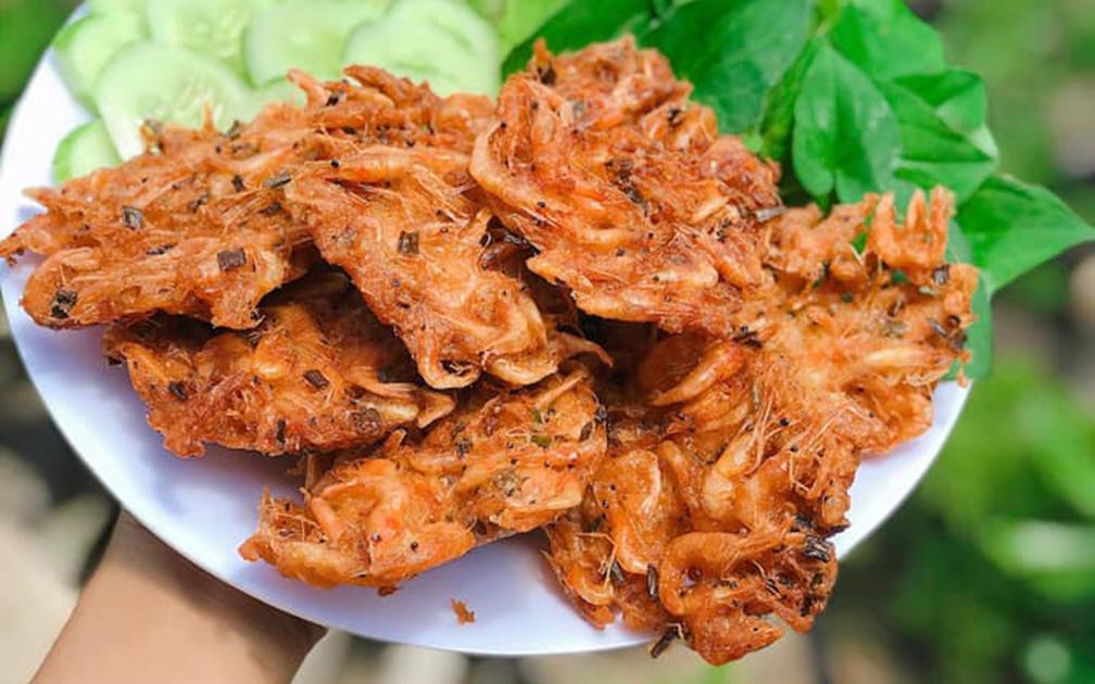 Cách làm bánh tép chiên giòm rụm cả nhà ai ăn cũng mê