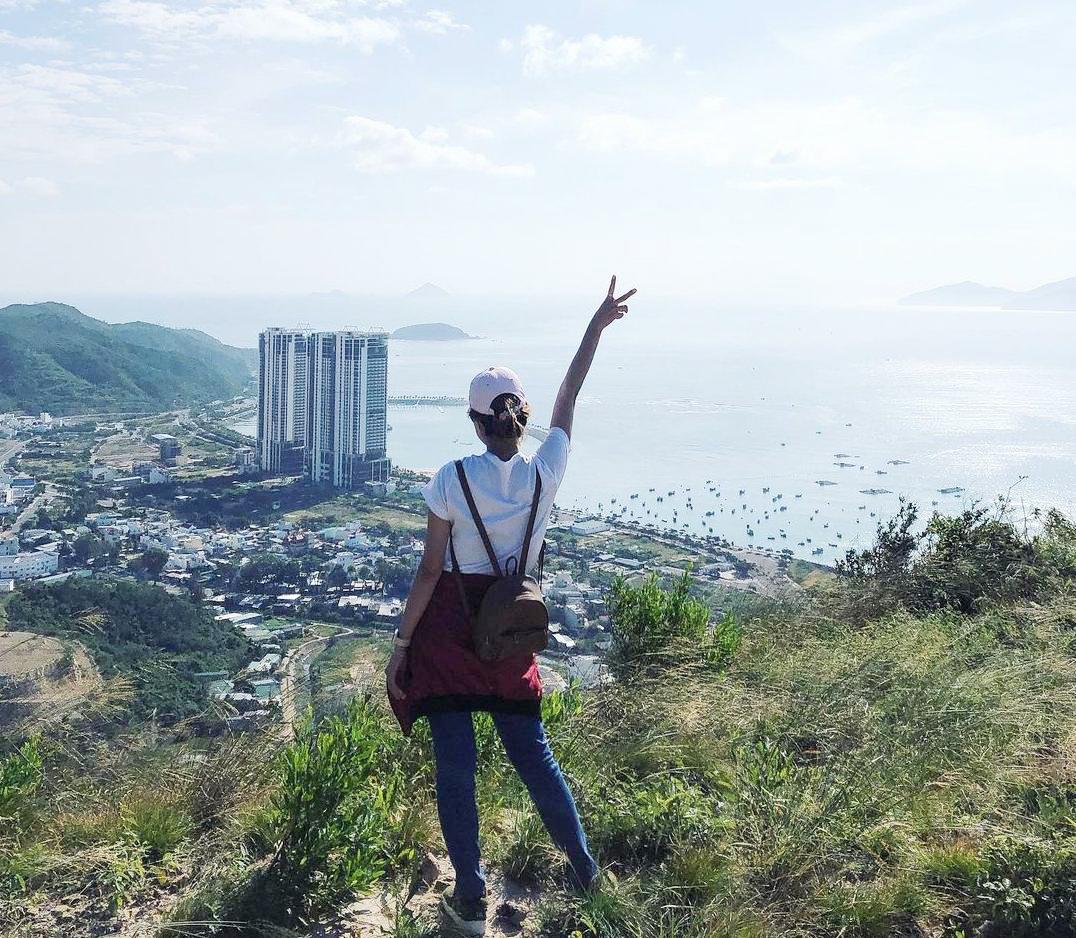 Kinh nghiệm cắm trại núi Cô Tiên và ngắm toàn cảnh Nha Trang từ trên cao