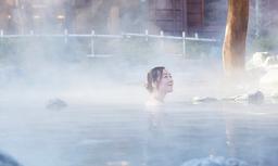 Onsen - trải nghiệm tắm suối nước nóng độc đáo phải thử khi đến Nhật Bản