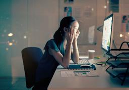 Những thói quen không tốt khiến chị em phải đến gặp bác sĩ nhãn khoa