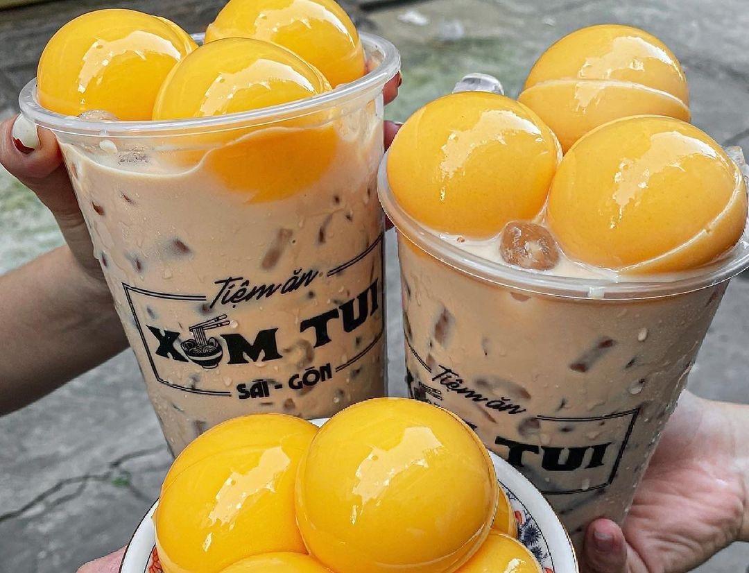 Trà sữa có thạch "trái banh" khổng lồ độc đáo tại quận 11, Sài Gòn