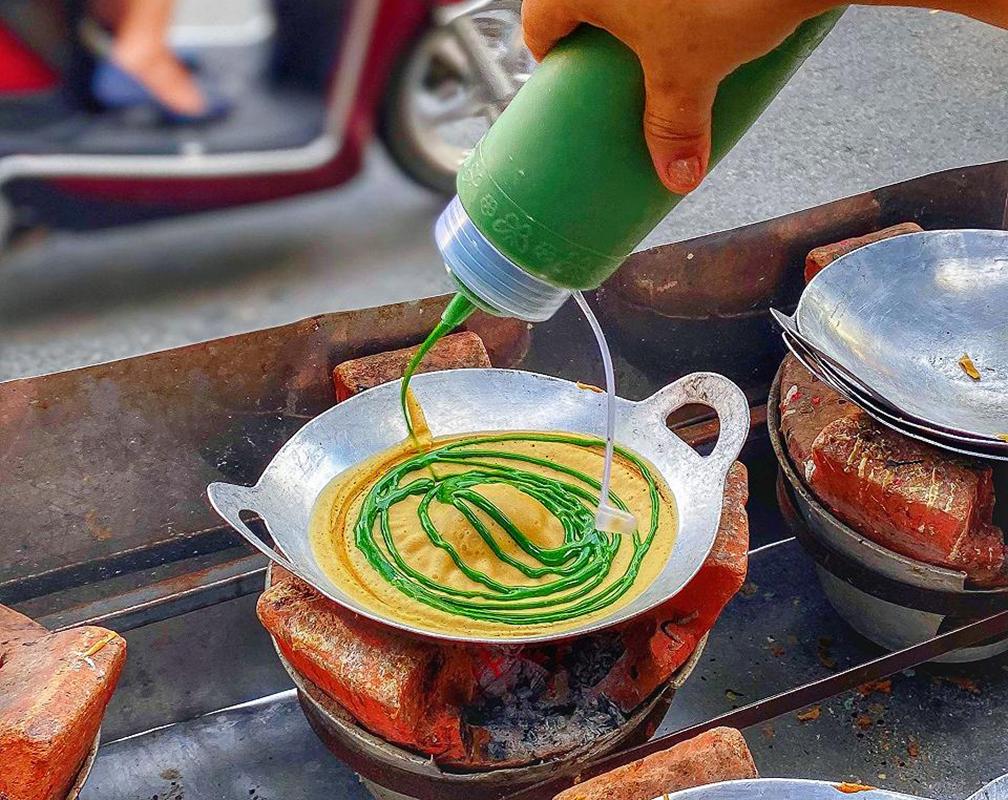 Bánh bò thốt nốt sốt tứ vị ngon - bổ - rẻ được lòng giới trẻ Sài Gòn