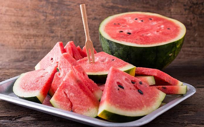 Cách bảo quản dưa hấu để lâu ngày vẫn tươi rói, ngọt lịm