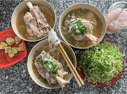 Bún chìa - món bún chỉ một miếng giò heo nhưng no cả buổi ở Buôn Ma Thuột