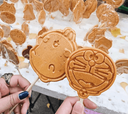 Kẹo Dalgona: Món ăn đường phố dần mai một của Hàn Quốc trở thành thử thách trong Squid Game