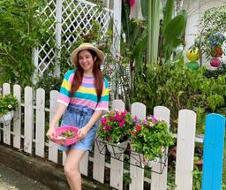 Quà ông xã tặng Vy Oanh: Căn biệt thự 1400m² với khu vườn xanh mướt cây hoa