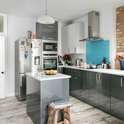 Cải tạo phòng bếp chật chội thành khu vực nấu nướng - ăn uống rộng rãi cho gia đình 5 thành viên