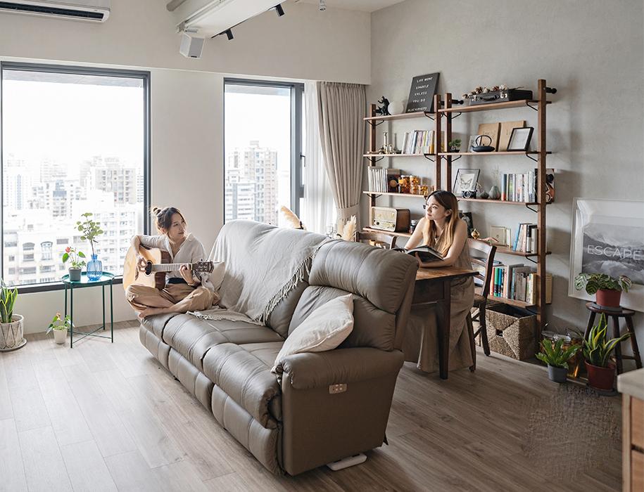 Căn hộ bình yên của 2 cô nàng độc thân chứng minh phụ nữ ở cùng nhau rất dễ "chill"