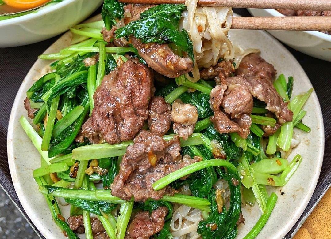 Cách làm phở xào thịt bò sợi mềm thịt giòn, đậm đà cả người lớn đến người già đều mê