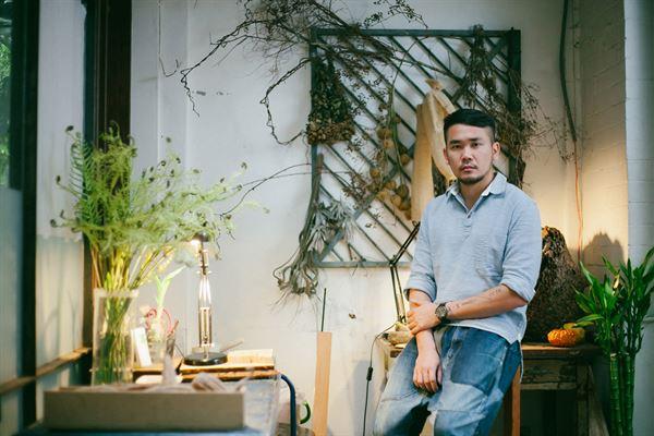 Ngôi nhà tinh tế của chàng trai yêu cây cảnh, tự tay chăm chút từng góc nhỏ