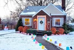 15 ý tưởng trang trí Giáng sinh ngoài trời kéo không khí lễ hội ấm cúng đến không gian sống