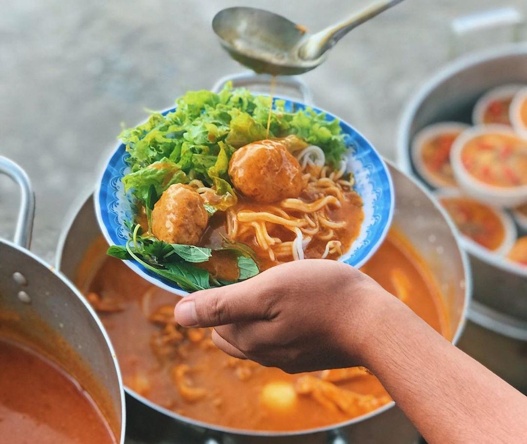 Bánh tầm cay - món ăn cay "chảy nước mắt" mà níu chân thực khách ở Cà Mau