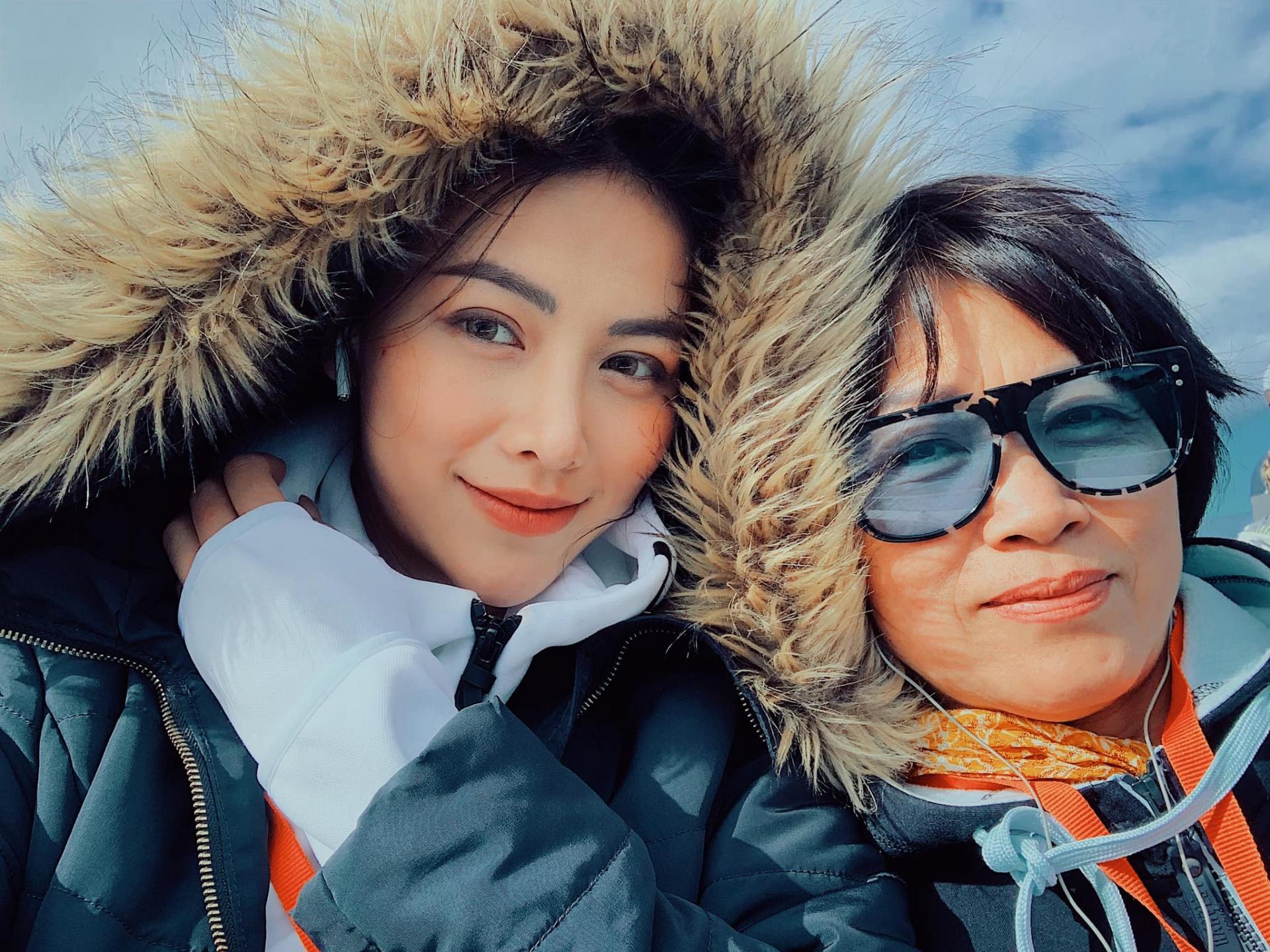 Chúc mừng sinh nhật mẹ, hoa hậu Phương Khánh tiết lộ 2 năm chưa gặp mẹ vì lý do này