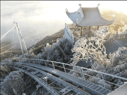 Đỉnh Fapsipan tuyết rơi và điều cần biết khi săn tuyết Sa Pa dịp cuối năm