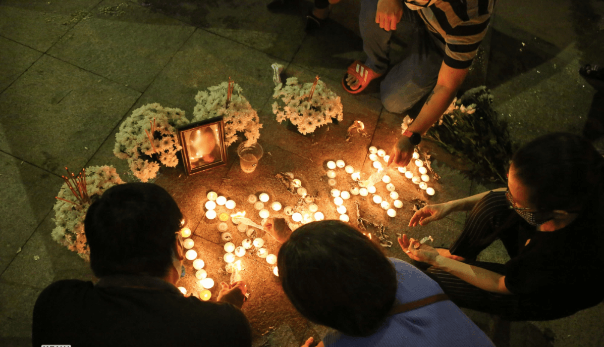 Khi đứa trẻ đau mà không thể nói "mẹ ơi cứu con với", đó là thất bại của những người lớn hèn nhát