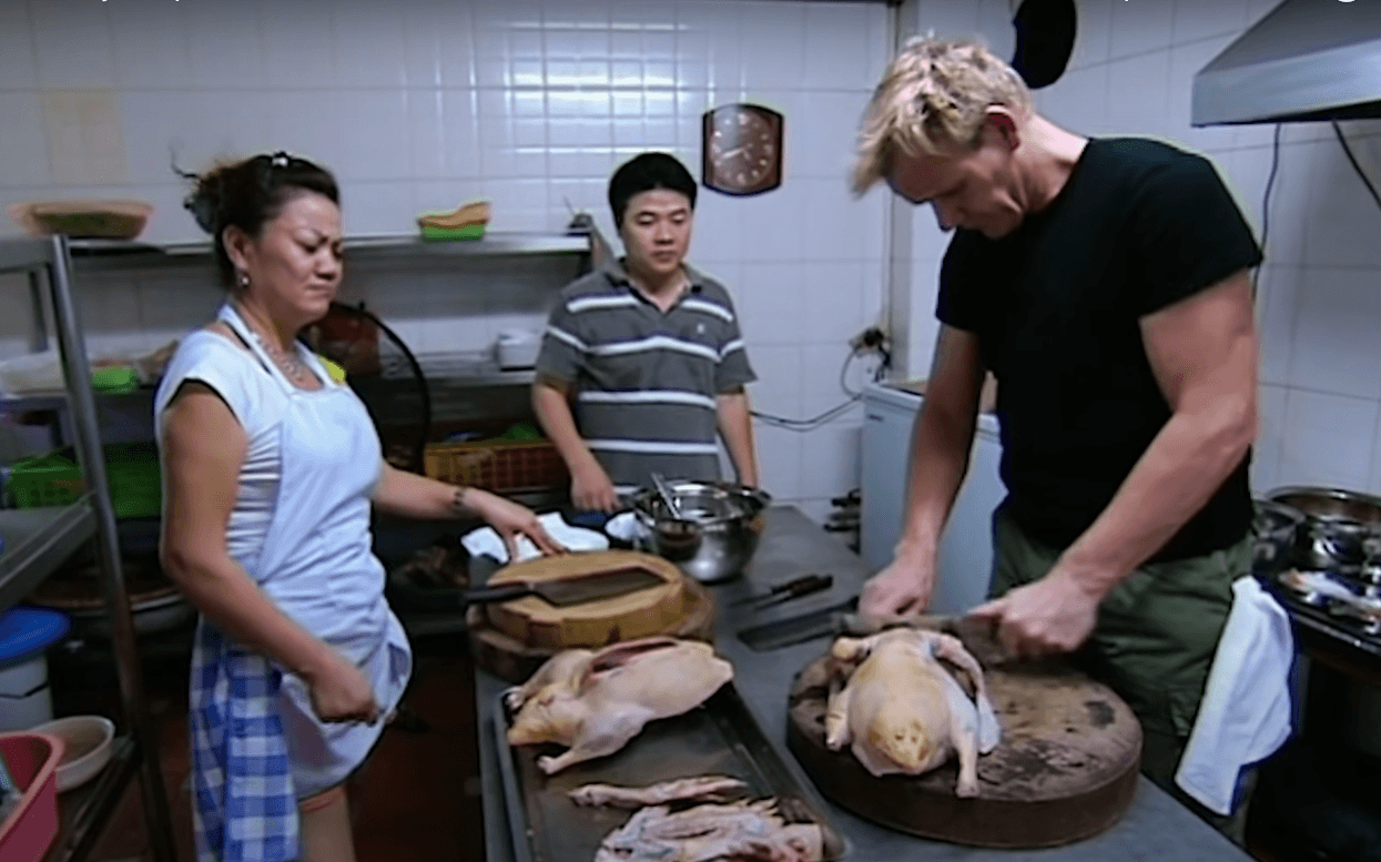 Gordon Ramsay xin công thức ướp ngan nhưng chủ Khoa Ngan từ chối, tại sao thế??
