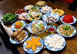 Chuyên gia phong thủy gợi ý món ăn "rước phú quý" vào ngày mùng 1 Tết để đón tài rước may mắn về