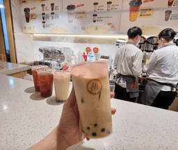 Haidilao lấn sân bán riêng trà sữa, giá từ 10 ngàn, menu đầu Sài Gòn phong phú