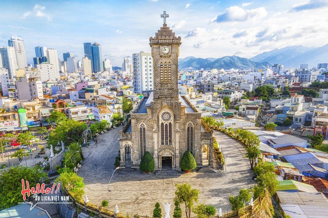 4 nhà thờ đá cổ là điểm du lịch mang tính biểu tượng của du lịch Việt