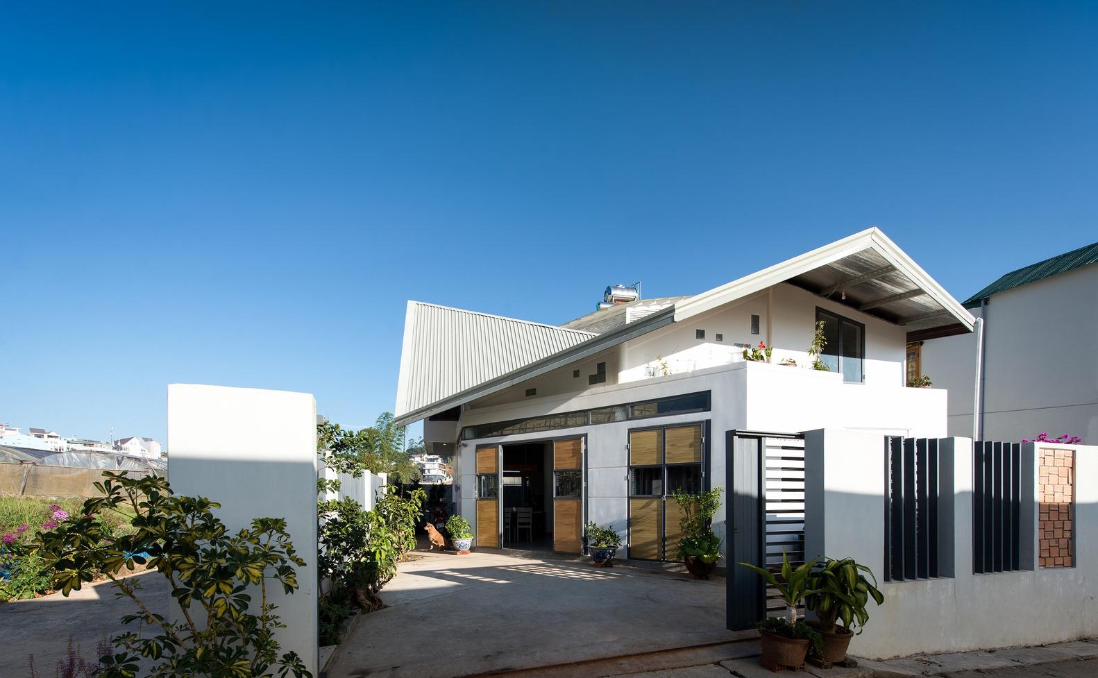 To's House, ngôi nhà trong hẻm bình yên đúng như nguyện của gia đình trẻ ở Đà Lạt