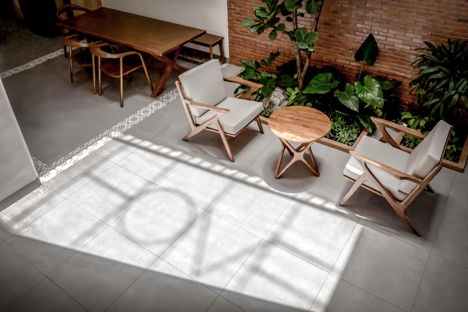 Tropical Townhouse, ngôi nhà hiện đại và ngập tràn tình yêu với giếng trời chữ “LOVE” ở Bình Dương