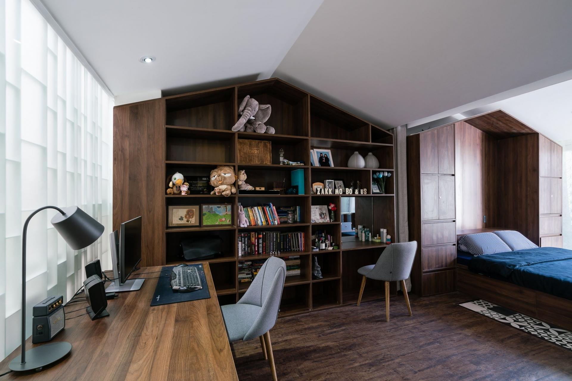 Cặp vợ chồng trẻ cắt nửa hẳn một nửa sàn 2 tầng nhà để nhìn thấy nhau ở mọi lúc, mọi nơi