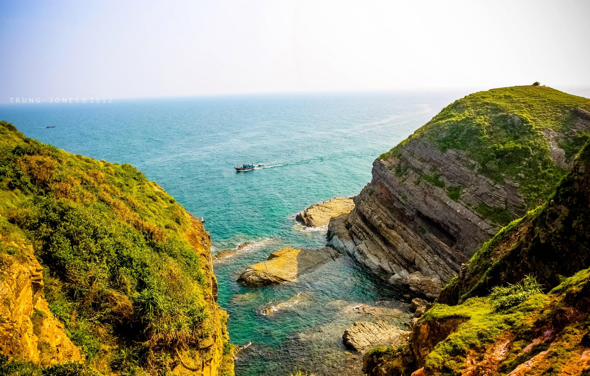 Từ 1/9: Du khách đến Cô Tô không được mang chai nhựa, túi nilon ra đảo