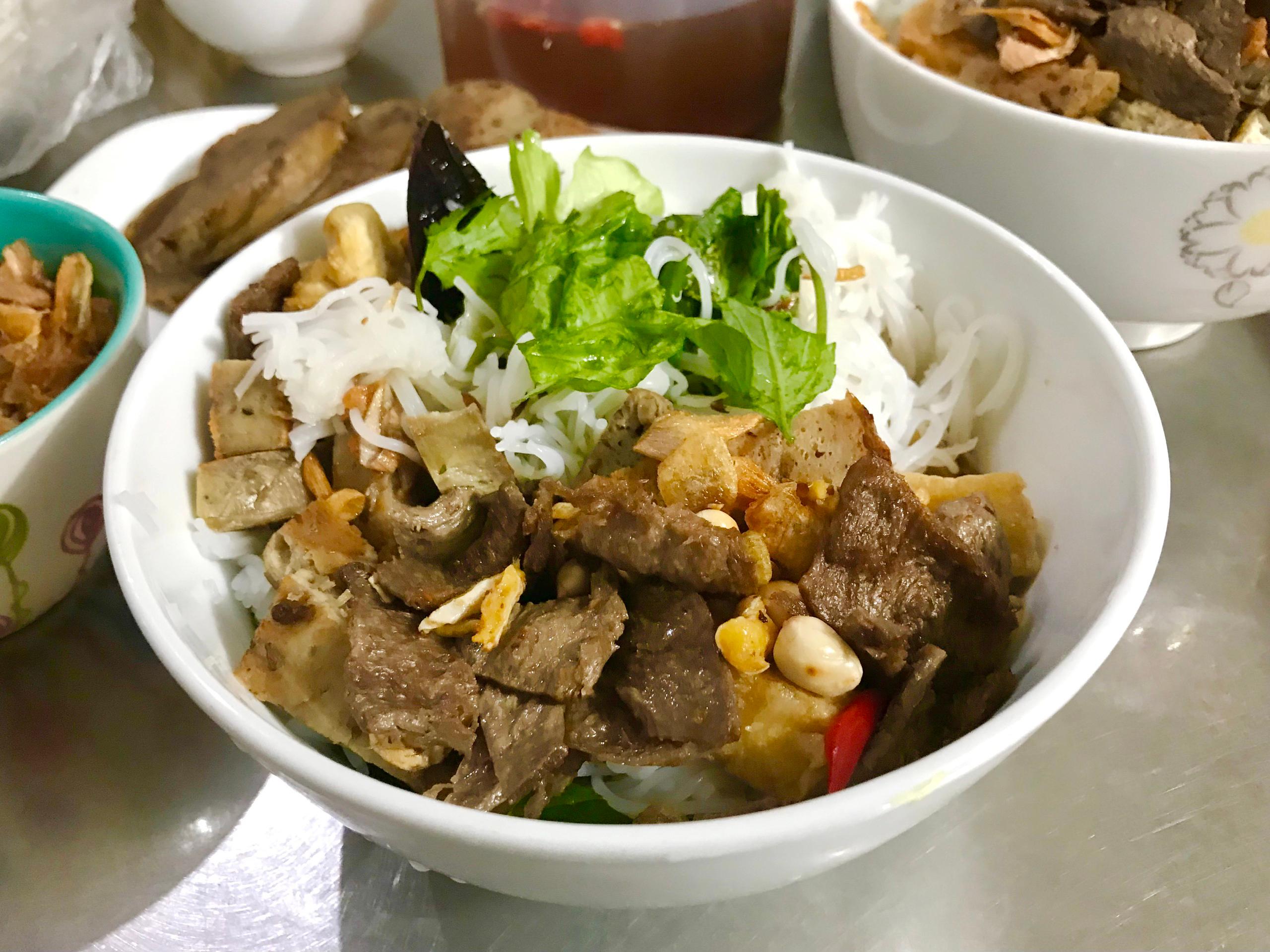 Cách làm bún bò Nam bộ chay ngon miệng lại nhẹ bụng, công thức ai thử cũng thành công