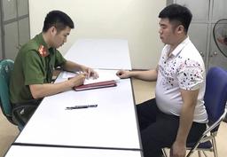 Người đàn ông đánh cháu bé 2 tuổi tại trường mầm non đã ra trình diện