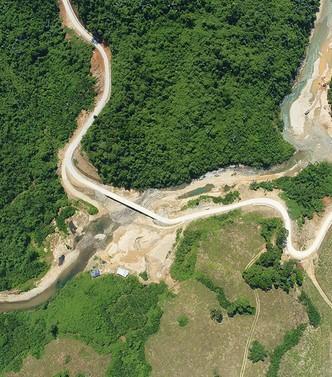 Sạt lở thủy điện Rào Trăng 3: Hai trực thăng đi tìm kiếm 30 người mất tích