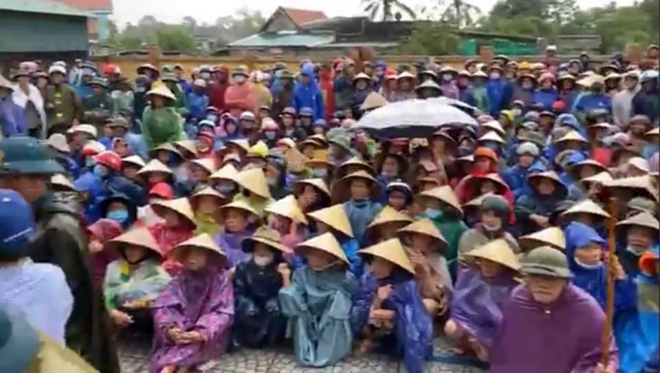 Phản hồi vụ Quảng Trị, Thủy Tiên khẳng định sai sót không chỉ ở một xã