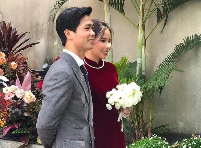 Bật mí về chiếc lì xì dành cho đội ngũ bê tráp của Công Phượng - Viên Minh