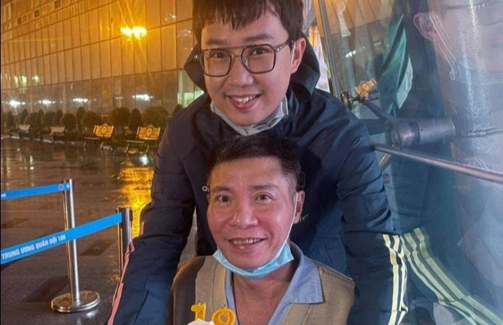 Bà xã kém 15 tuổi của Công Lý tiết lộ tình trạng hiện tại của chồng sau gần 3 tháng nhập viện