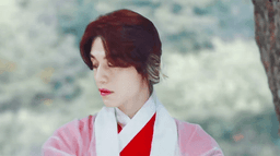 Bạn trai tôi là hồ ly: Lee Dong Wook hóa "bà già" với trang phục cổ trang