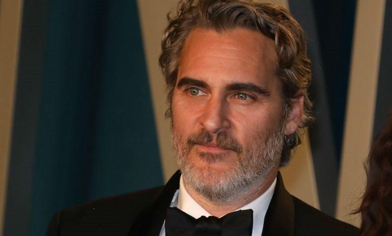 Tài tử "Jocker" hóa thân thành Hoàng đế Napoléon trong bộ phim lịch sử