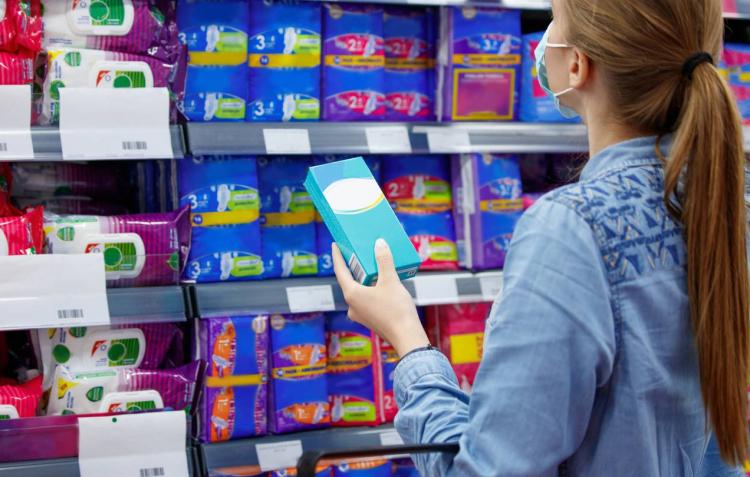 Tiết kiệm khoảng 1,3 triệu đồng/tháng nhờ bỏ đánh thuế băng vệ sinh